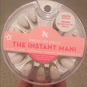 Olive & June Medium Mushroom Fall French Press-On Nails